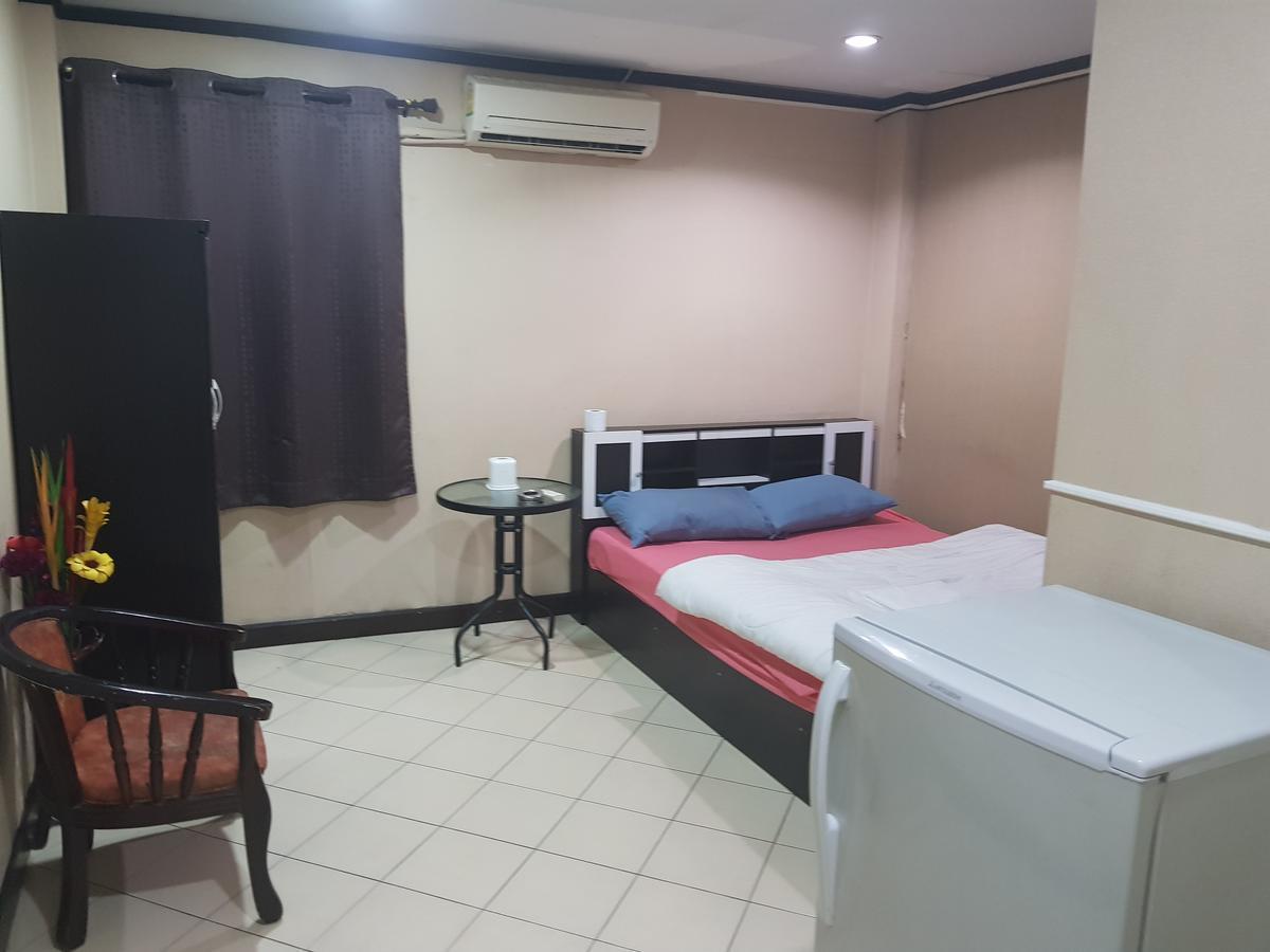 Royal Inn Kitchen And Bar Pattaya Εξωτερικό φωτογραφία